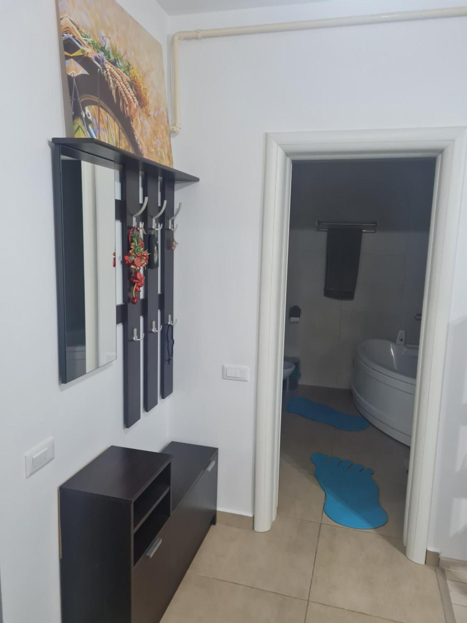 Luxury 1 Bedroom Apartment Roşu Exteriör bild